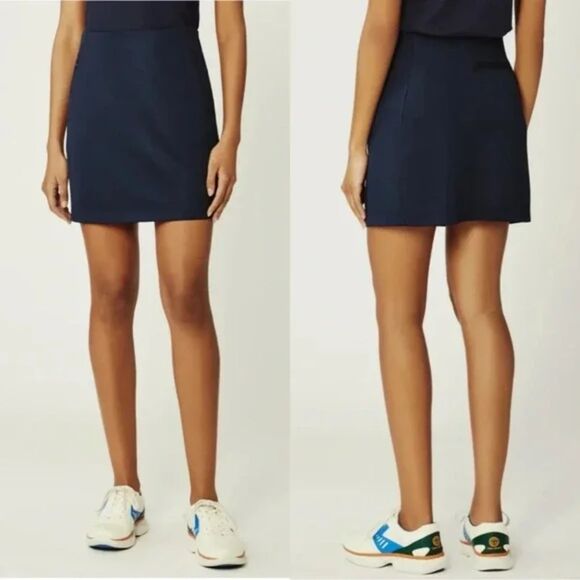 Tory Burch Sport Golf Navy Mini Pockets Skort Size Medium - Picture 1 of 8
